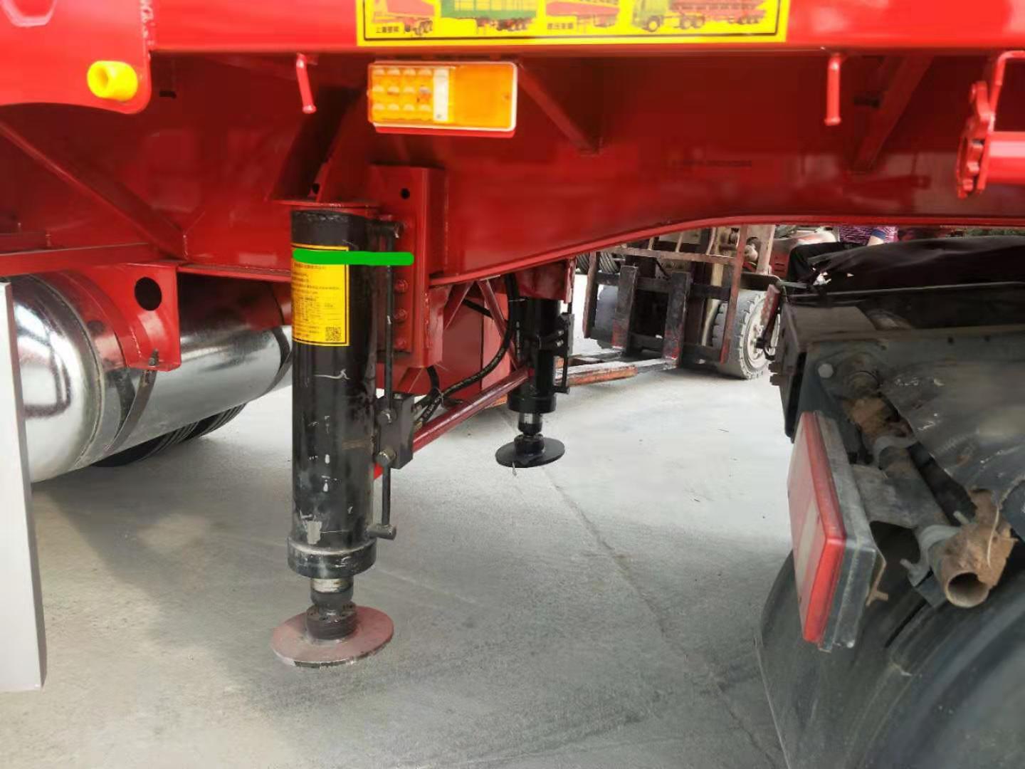 半掛車液壓支腿